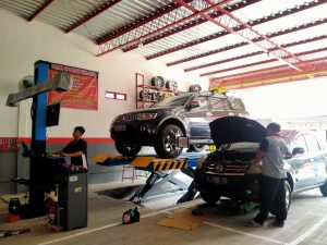 perawatan gardan mobil