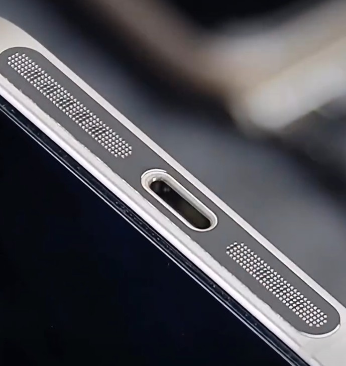 cara mengeluarkan air dari speaker HP