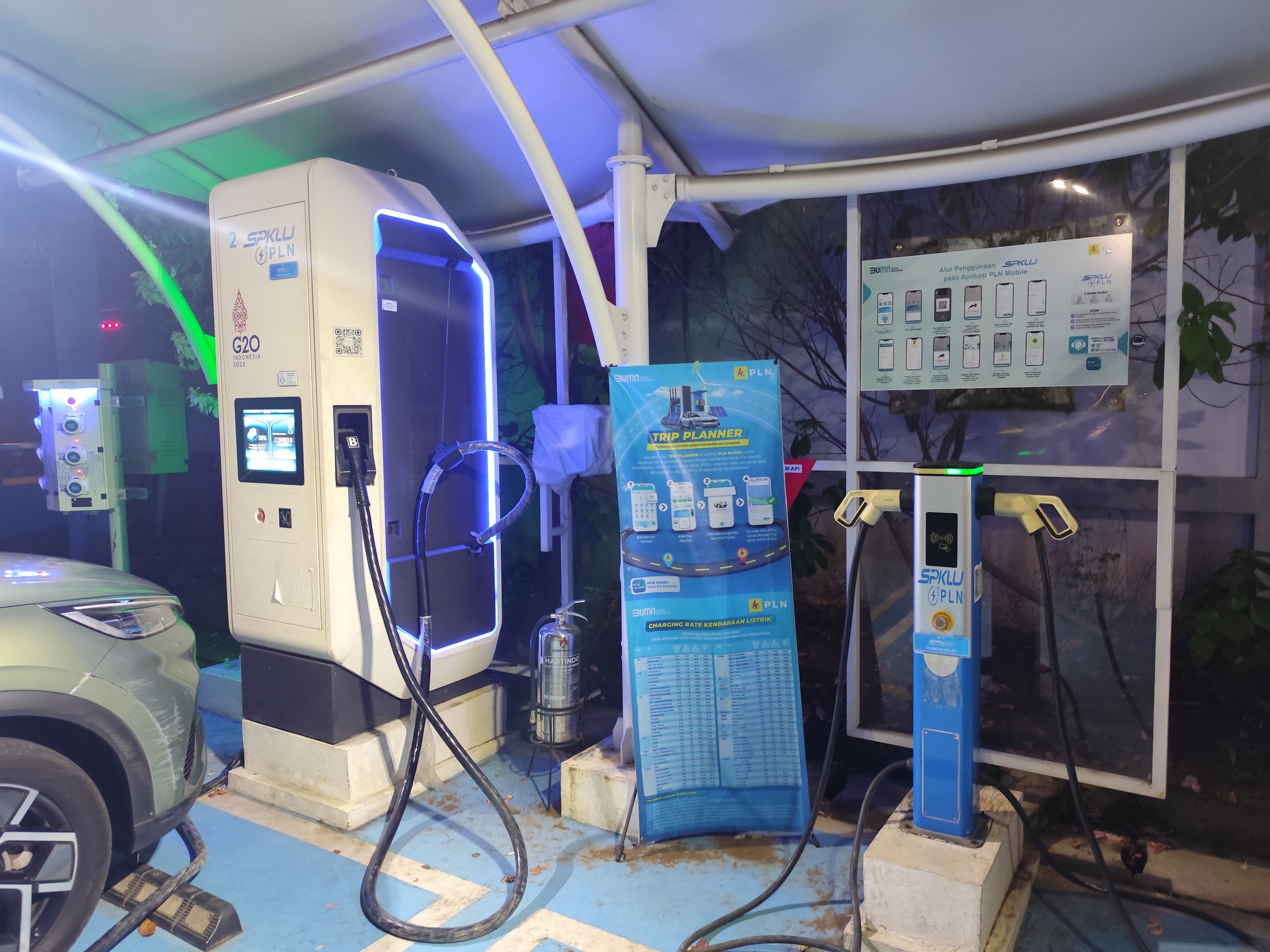 tarif charging station mobil listrik